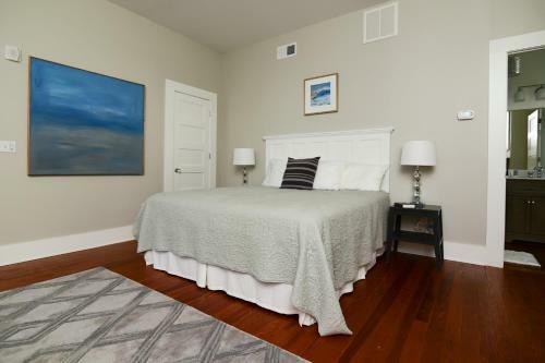 Posada 607 Bay Luxurious Guest Rooms