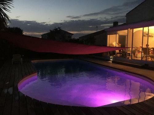 Maison - Piscine - 3 Chambres - Proche Ocean