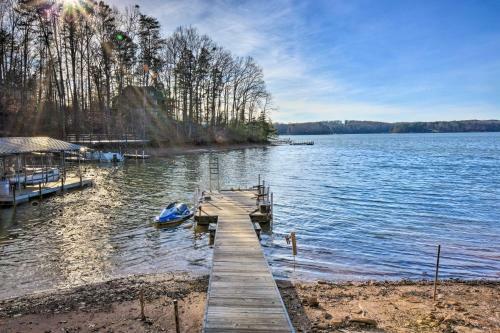 Pet-friendly Fair Play Getaway With Boat Dock!