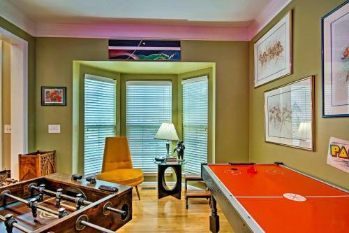 Greer House With Deck, Game Room And Home Gym!