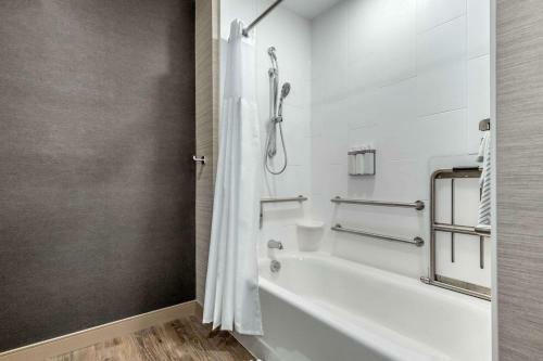 Cambria Hotel Fort Mill