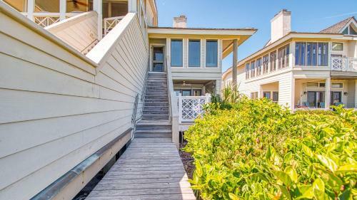 Beach Villas By Peace Vacations