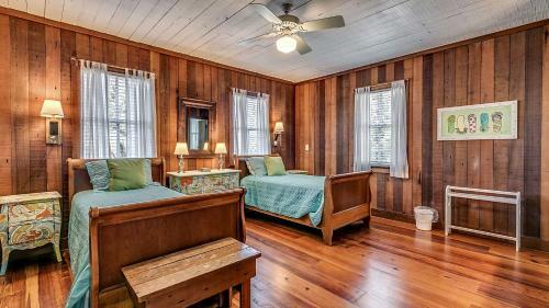 Kitchens Creek By Peace Vacations