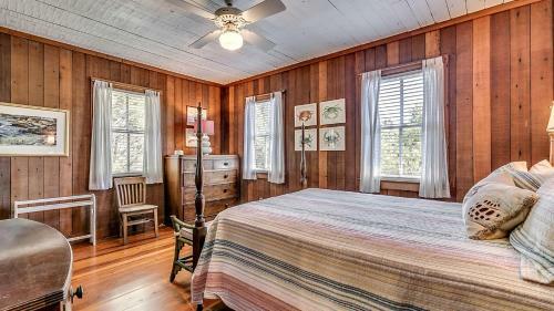 Kitchens Creek By Peace Vacations