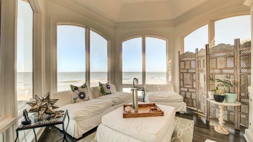 Oceans Edge By Peace Vacations