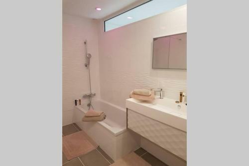 Villa La S�r�nit� Dans Un Cocon de Verdure