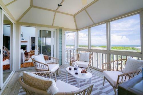 Derby - Gorgeous Home W Beach Access & Incredible Views