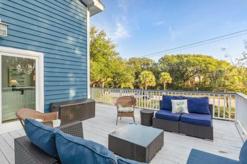 5 Edgewater Aly
