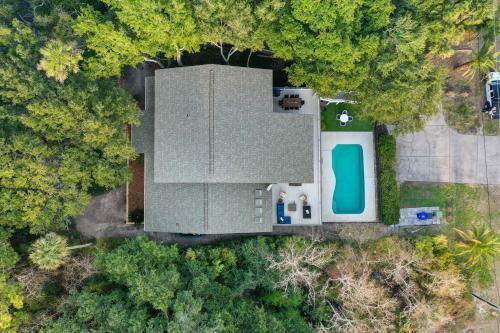 5 Edgewater Aly