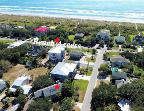 6 34th Avenue