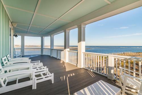 Paradise Point 7br7ba Oceanfront Beach House