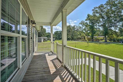 Charming Mount Pleasant Home 7 Mi To Beach!