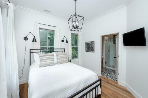 Guesthouse Charleston West 242 B And C
