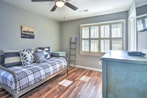 Charleston Family Home With Private Pool And Deck