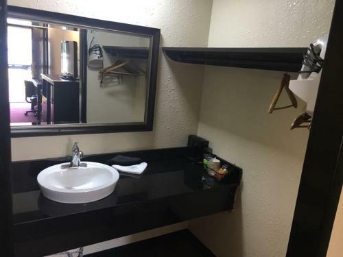 Hotel America's Best Inn Troy