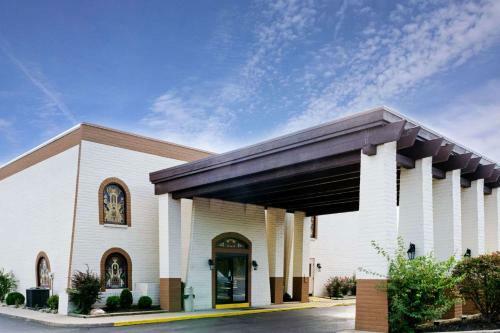 Motel Knights Inn Dayton North
