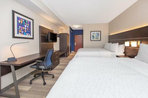 Holiday Inn Express Hotel & Suites Seaside Convention Center