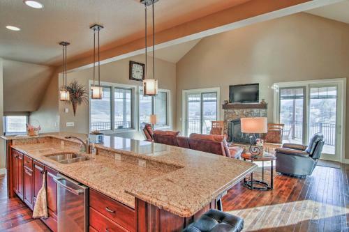 Expansive Black Hills Forest Home With Deck And Grill!