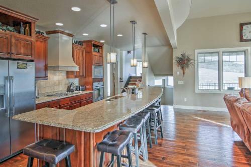 Expansive Black Hills Forest Home With Deck And Grill!