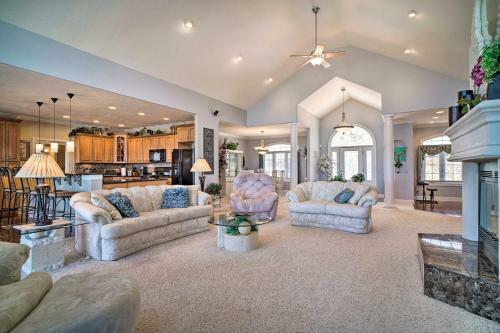 Spacious Baneberry Home With Lake Douglas Views
