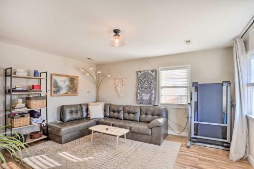 Cozy Rapid City Escape With Outdoor Fire Pit!