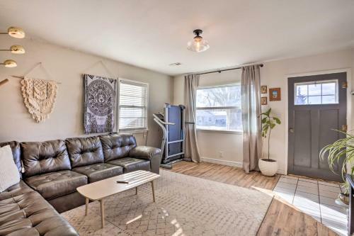 Cozy Rapid City Escape With Outdoor Fire Pit!