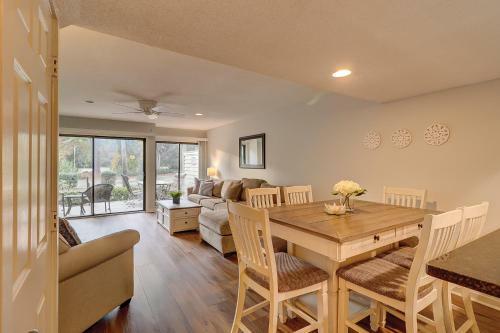 188 The Greens 2 Br Shipyard Golf Condo
