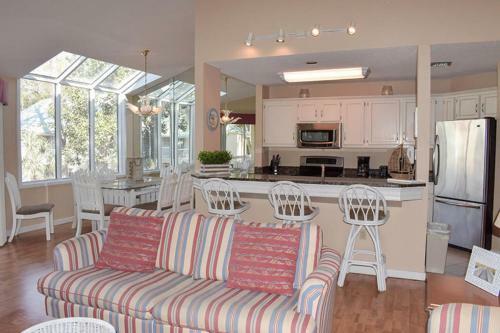 Villa 701 Barrington Park