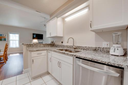 Villa Links 12b