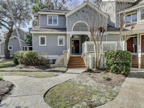 7611 Huntington Villas