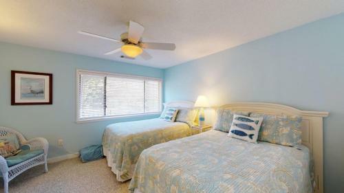 928 Inverness Village