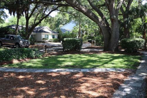 Beach Blossom - Bright, Updated Unit With Hot Tub On Patio