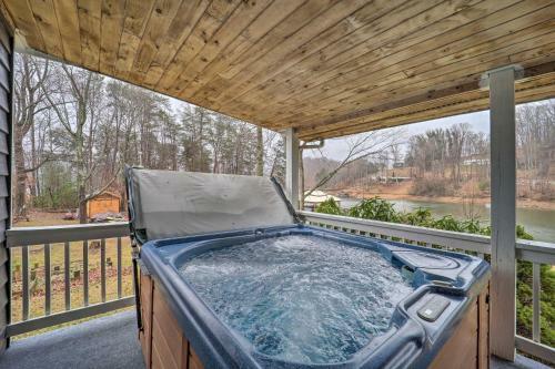 Butler Cabin With Private Dock On Lake Watauga!