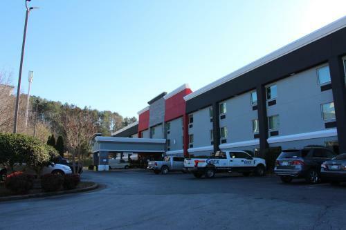 Hotel Magnolia Inn & Suites