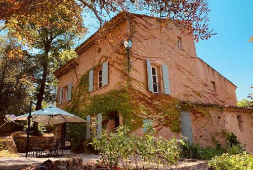 Villa Terrubi En Provence
