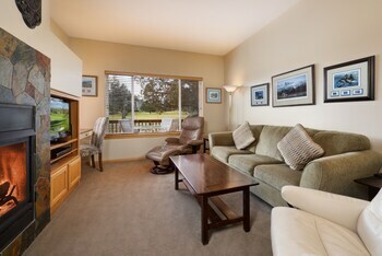 Hotel The Lodge At Eagle Crest, A Holiday Inn Resort