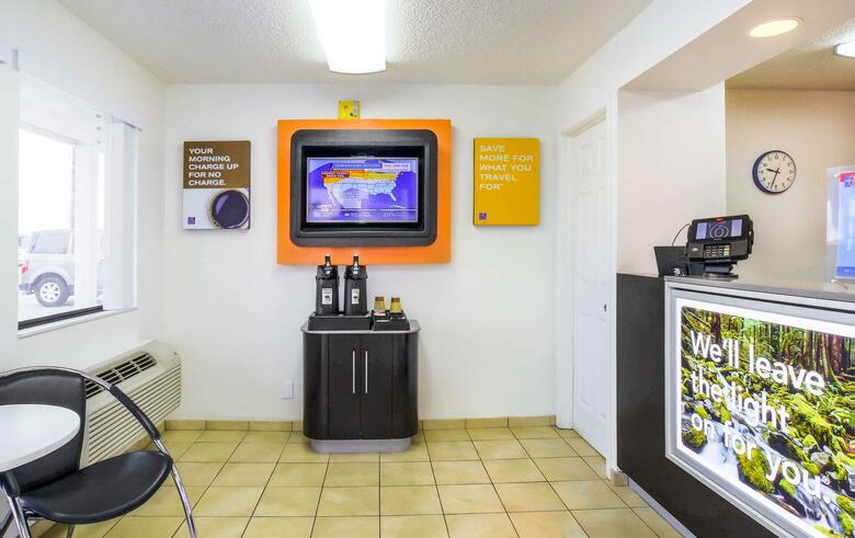 Motel 6 Medford North