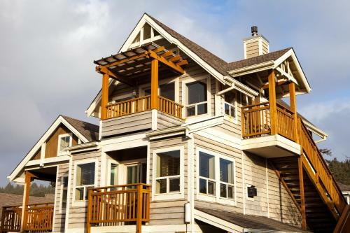 The Ocean Lodge