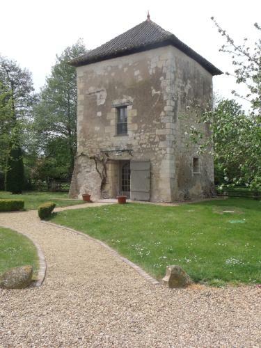 La Tour Du Grand Boust