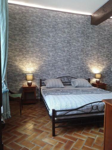 Hostal Maison Lalong�re