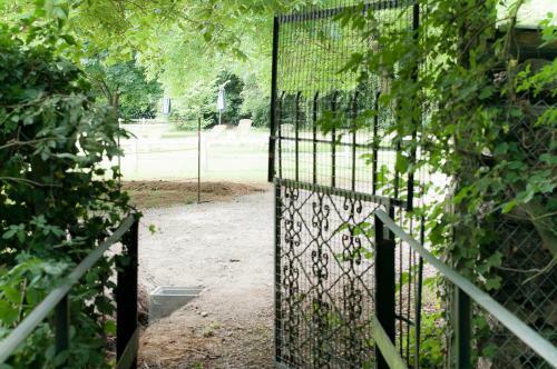Hostal Maison Lalong�re