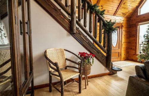 Minnies Mountain Lake House