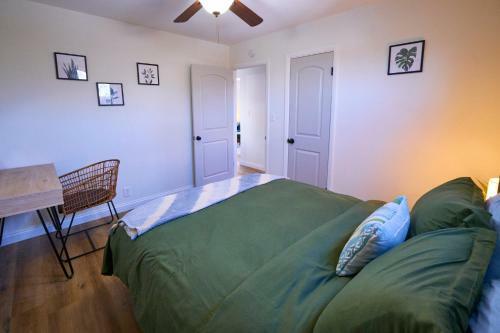 Pet Friendly Close To Ut