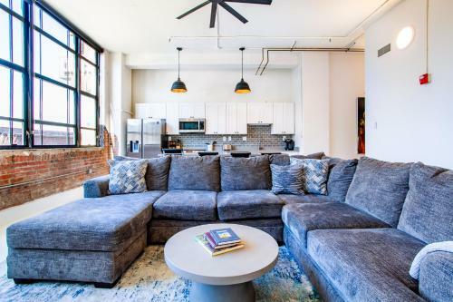 Apartamento Spacious Sterchi Loft Getaway- Downtown Getaway