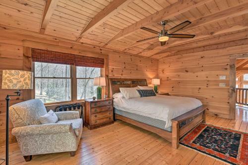 Center Hill Lake Cabin With Wraparound Deck!