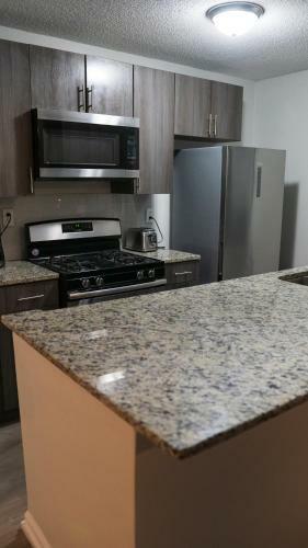 Cozy Downtown High-rise Luxury Apartments