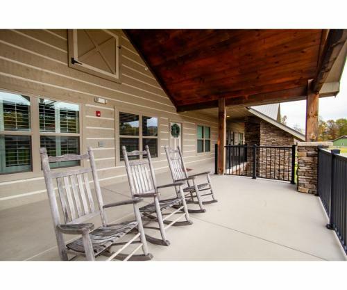 Otter Place - Mountain View And Community Pool