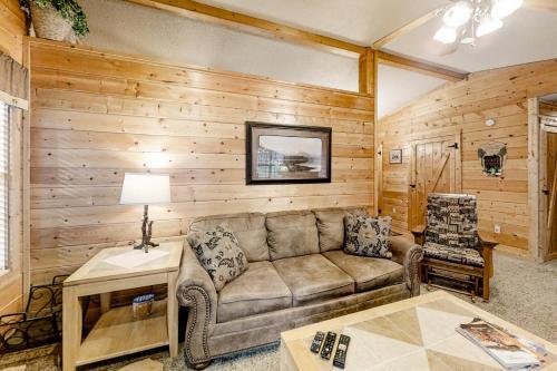 Black Bear Ridge Cabin