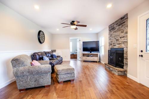 Evergreen Getaway Fire Pit And Wood Fireplace