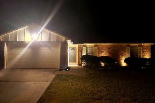 Charming Pet Friendly 3bd/2ba Home In Allen, Tx